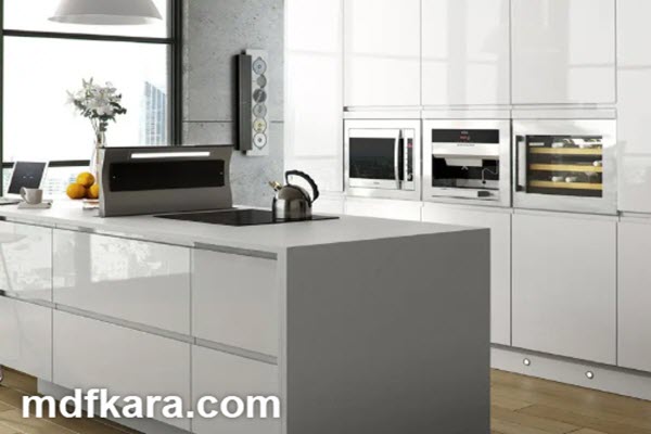 عوامل مؤثر بر قیمت کابینت های گلاس سفید طوسی